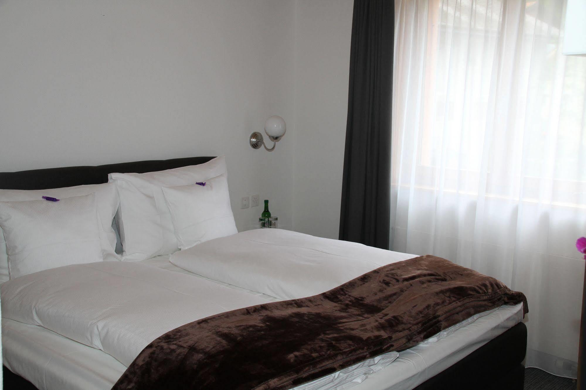 Hotel Sonnenhalde Wiesen מראה חיצוני תמונה