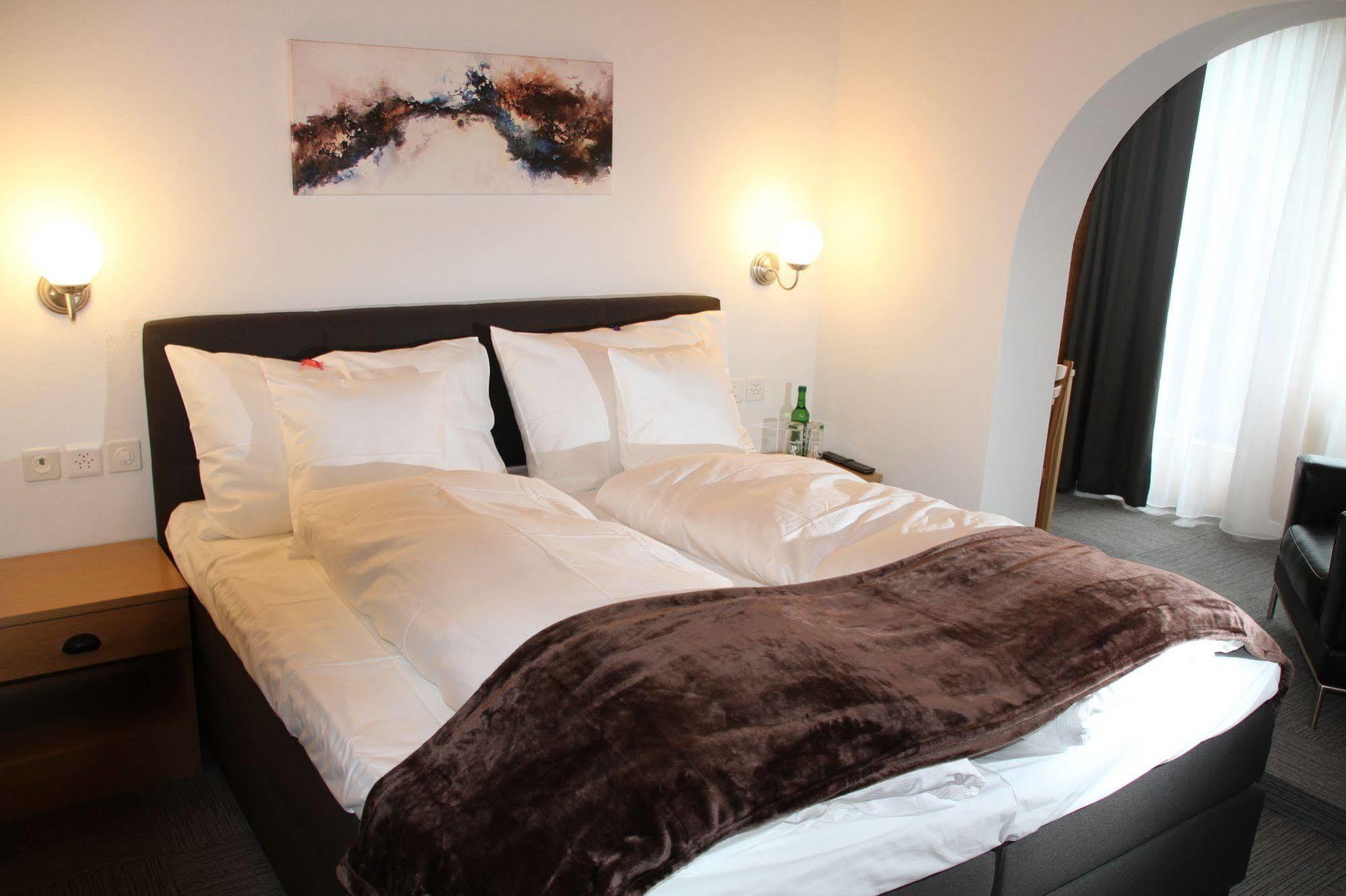 Hotel Sonnenhalde Wiesen מראה חיצוני תמונה