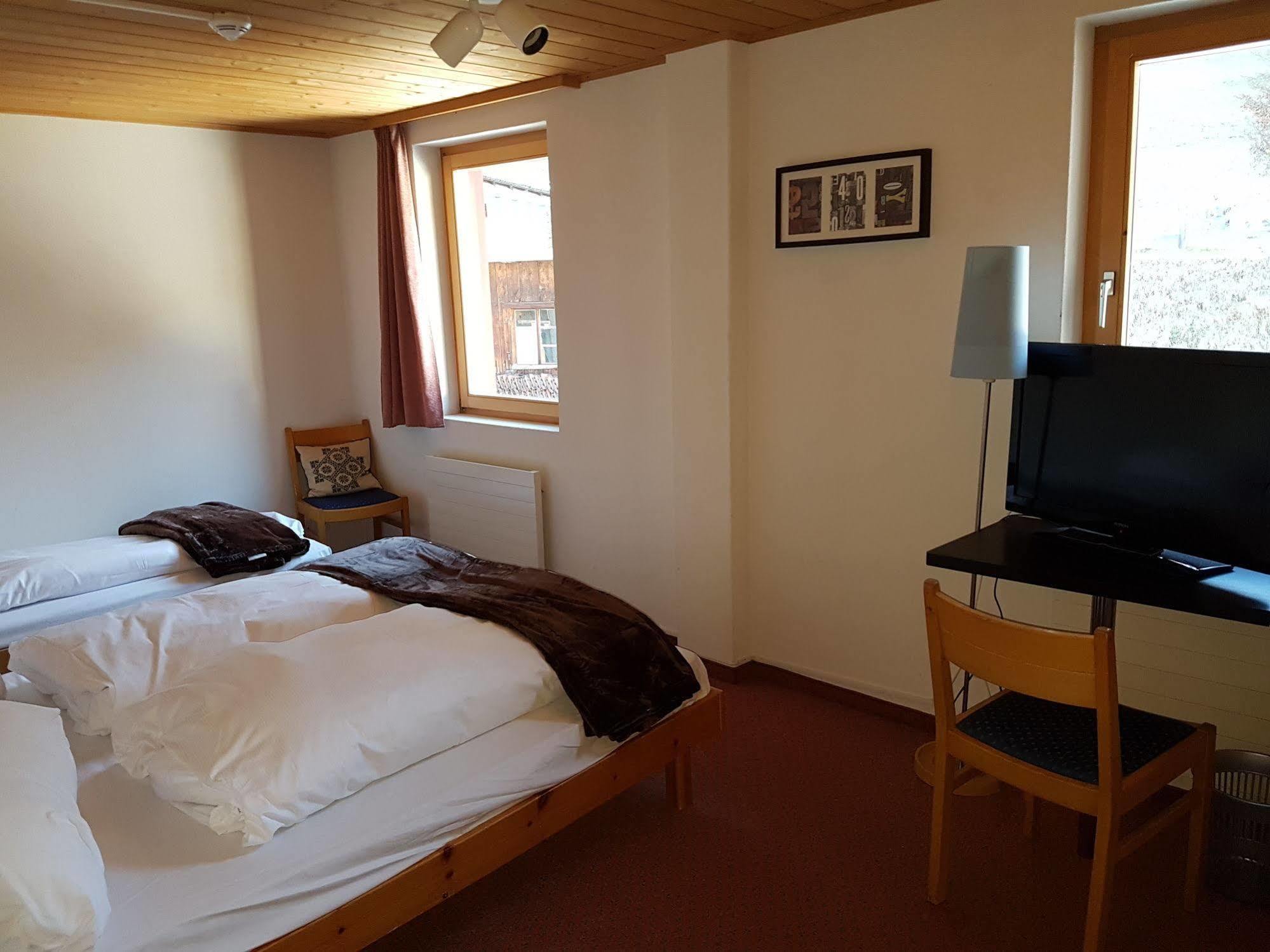 Hotel Sonnenhalde Wiesen מראה חיצוני תמונה