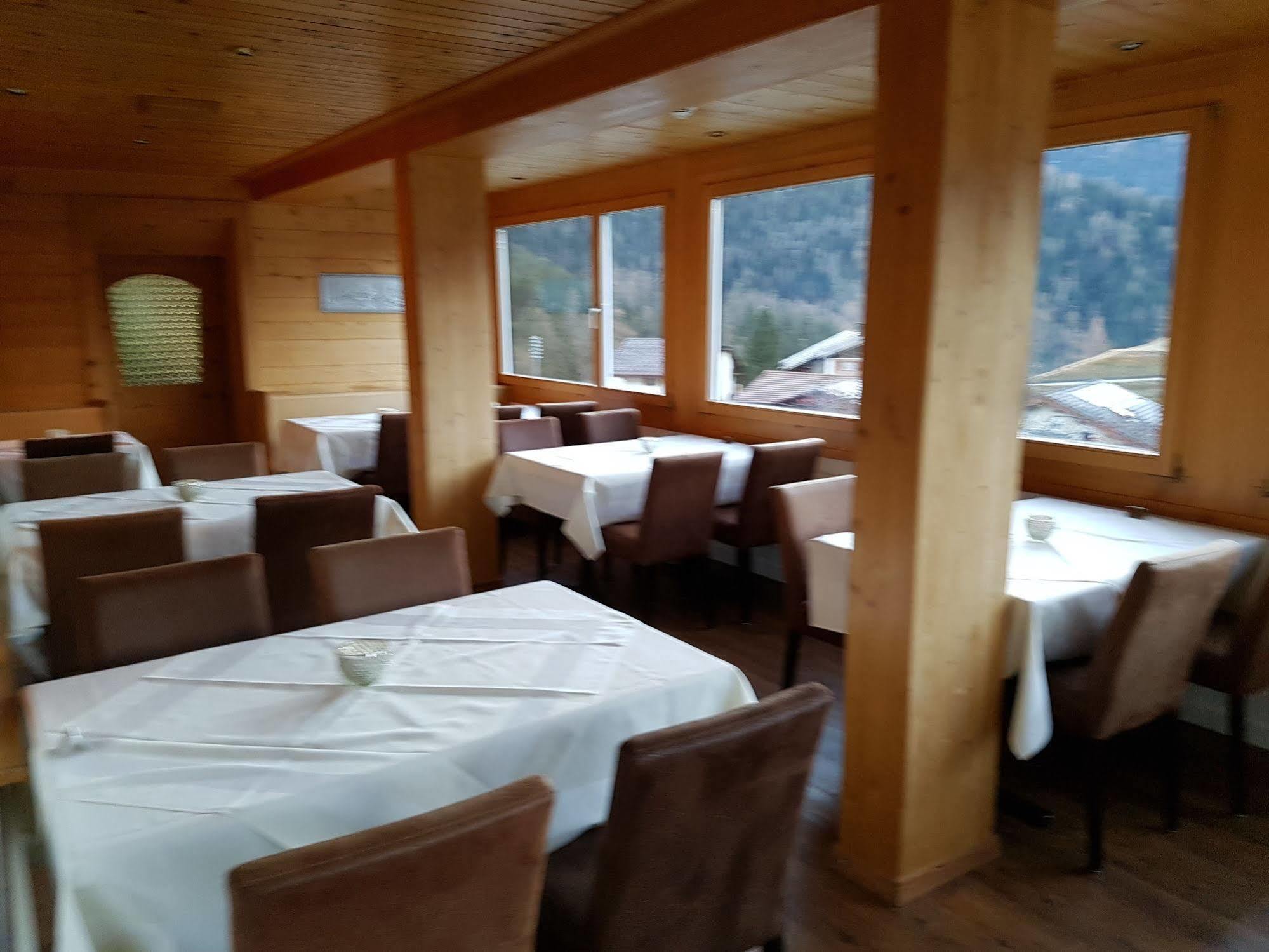Hotel Sonnenhalde Wiesen מראה חיצוני תמונה
